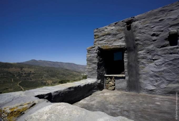 Alonaki Tinos House Holiday home *